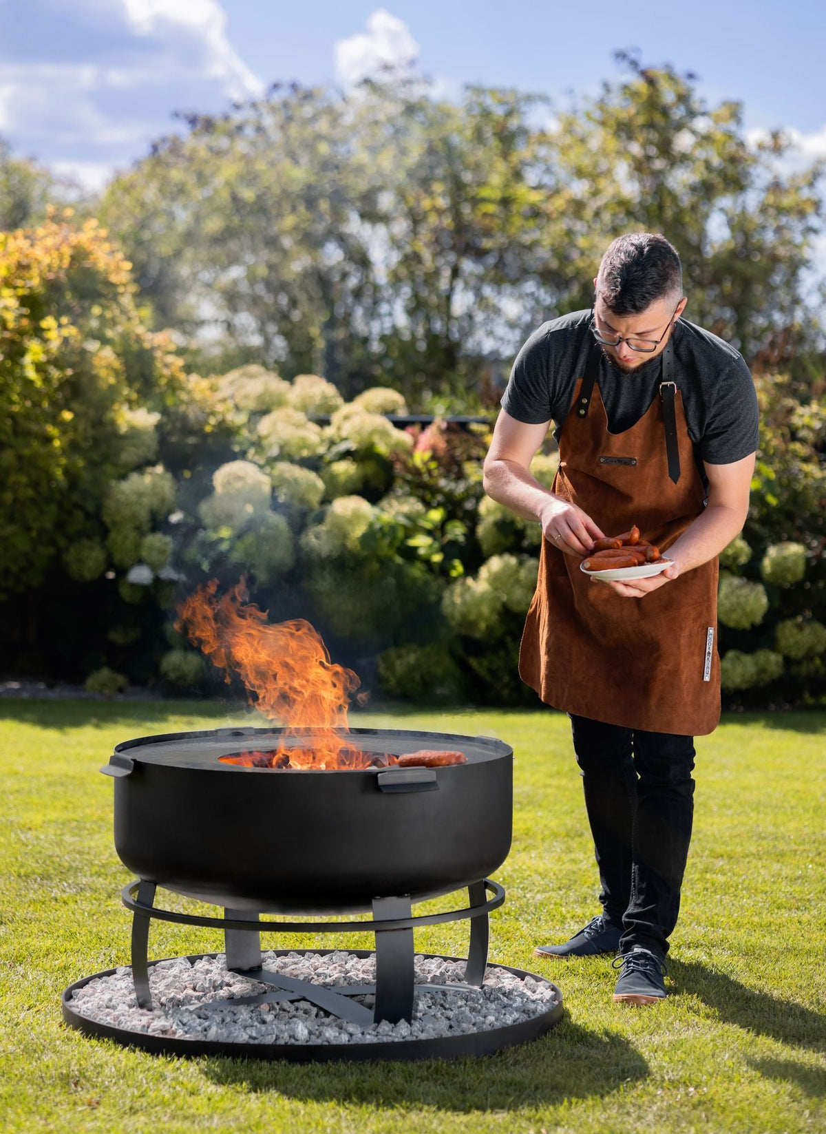 Cook King Viking XXL 60cm Fire Bowl, outdoor lifestyle shot 7