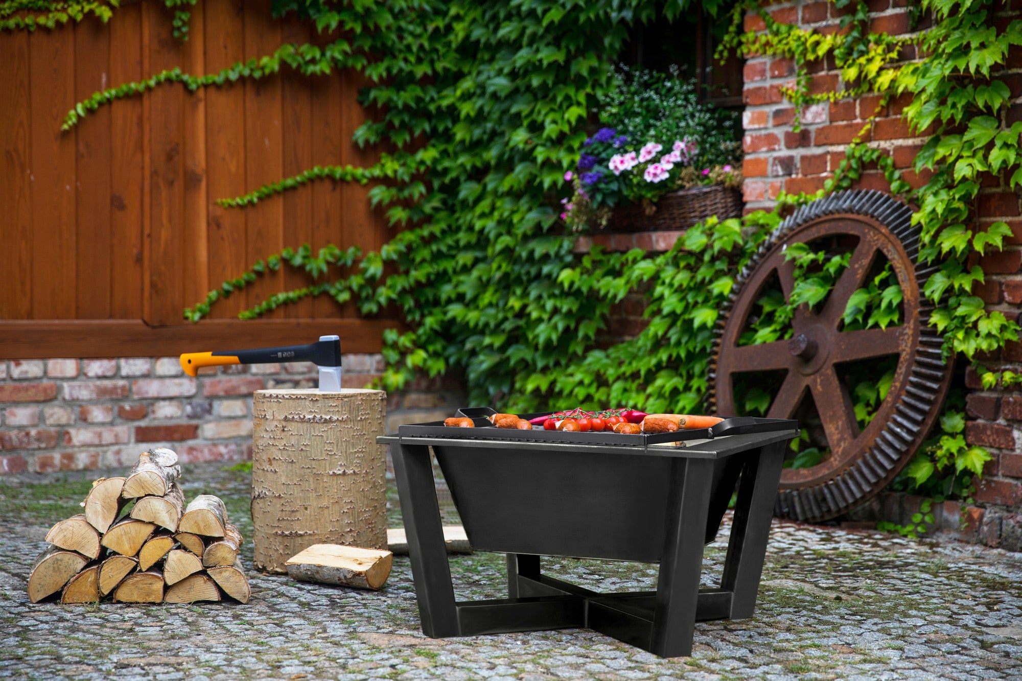 Cook King Brasil 70x70cm Fire Bowl, outdoor lifestyle shot 6