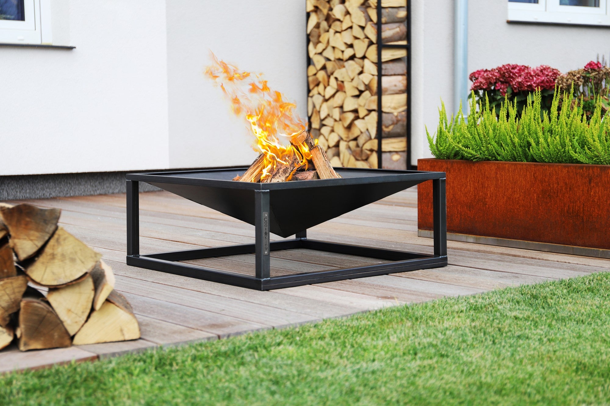 Cook King Square 70x70cm Fire Bowl, outdoor lifestyle shot 3