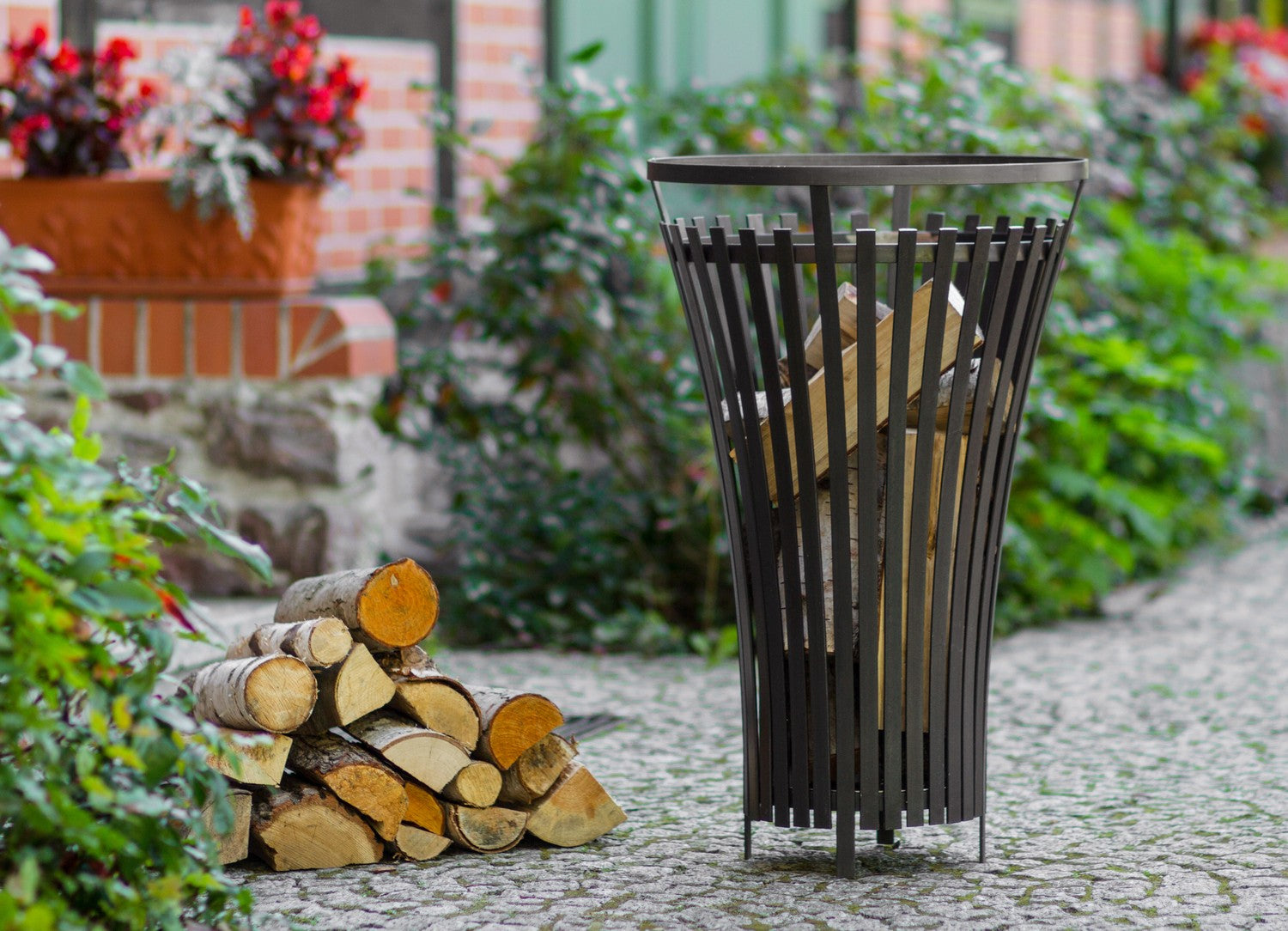 Cook King Fire Basket FLAME in an outdoor setting