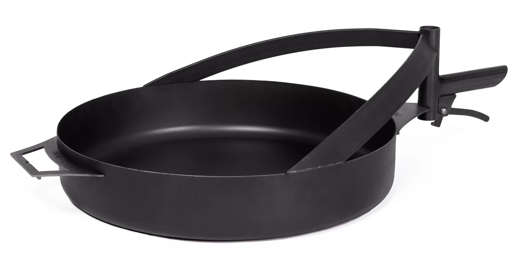 Cook King Montana X 60cm Multifunctional Fire Bowl with 50cm Grate, studio detail shot 8