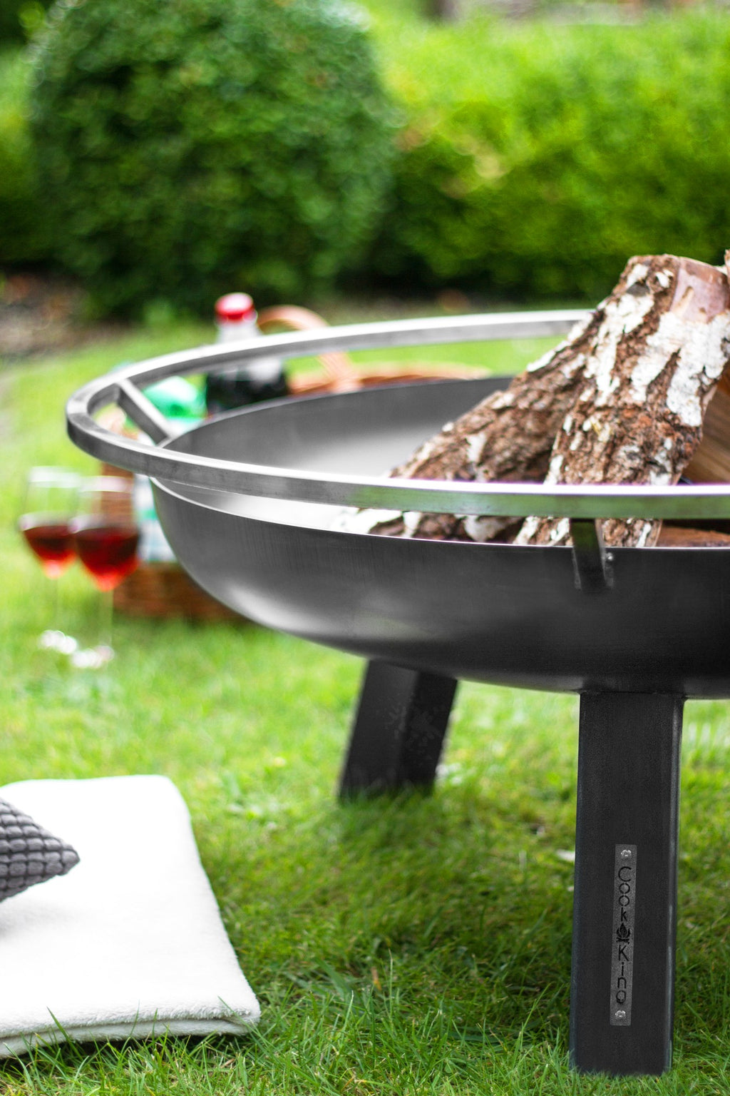 Cook King Porto 60cm Fire Bowl, outdoor lifestyle shot 4