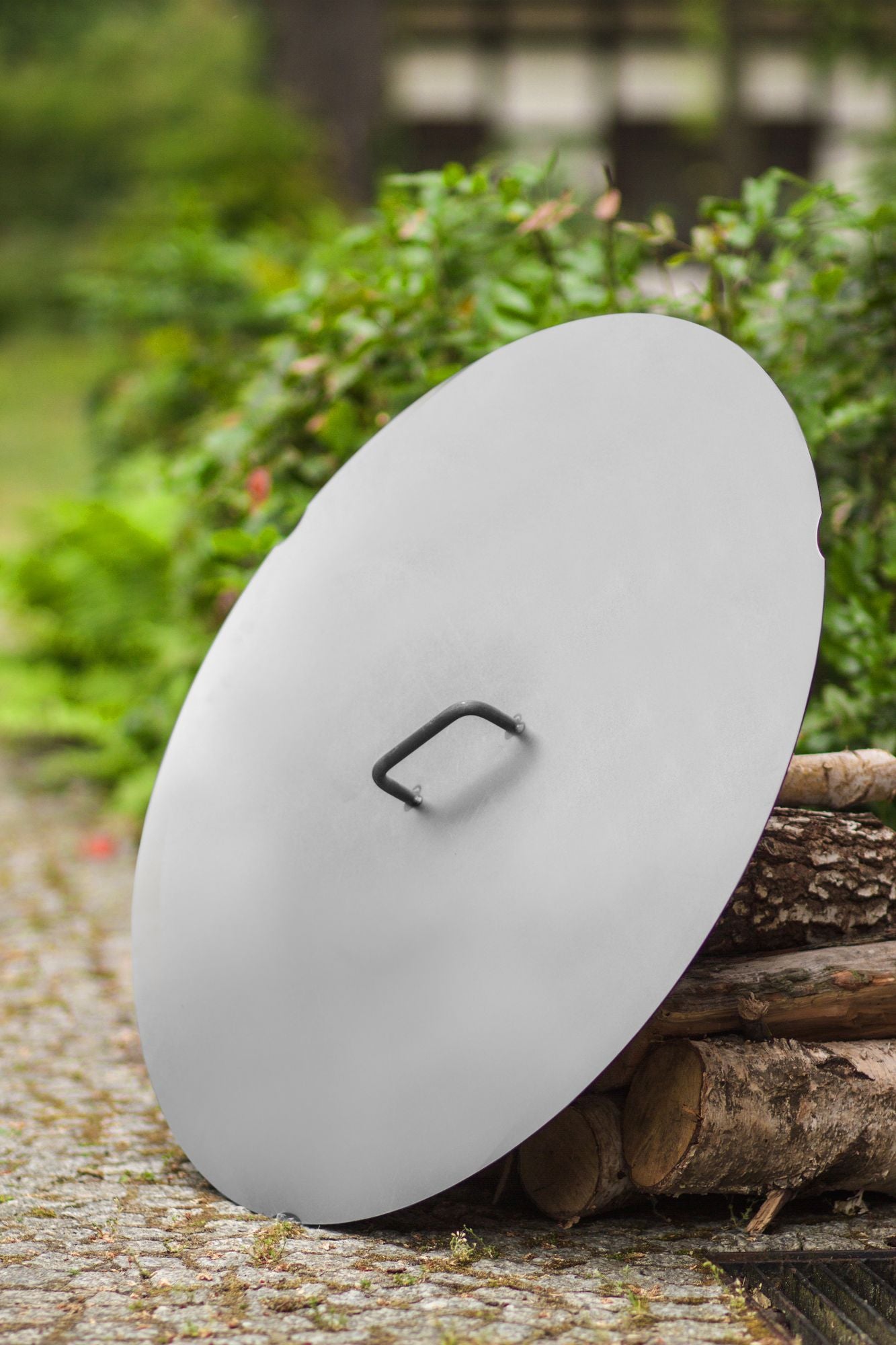 Cook King 60,5 cm Lid for Fire Bowl, outdoor lifestyle shot 5