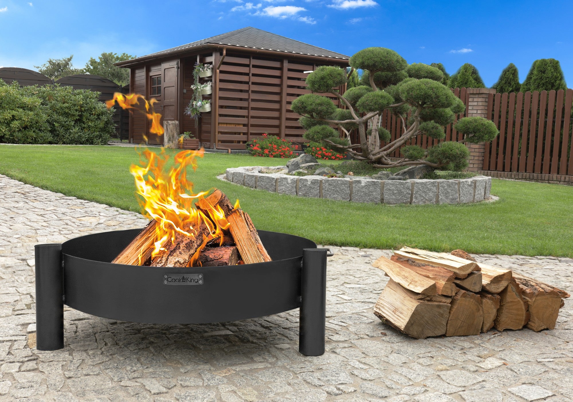Cook King Set: HAITI 70 cm Garden Fire Bowl with 72 cm Lid, outdoor lifestyle shot 5