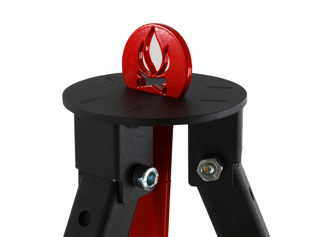 Cook King 160 cm Tripod Grill with 60cm stainless-steel grate, studio detail shot 6