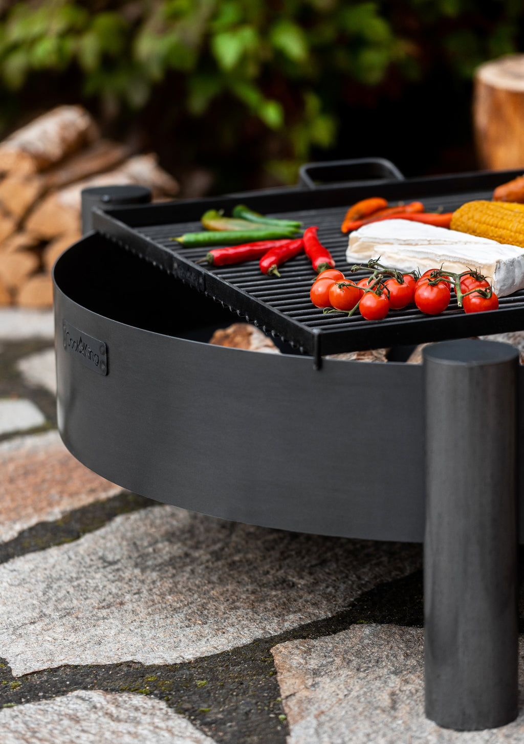 Cook King Set: HAITI 80 cm Garden Fire Bowl with 82 cm Lid, outdoor lifestyle shot 7