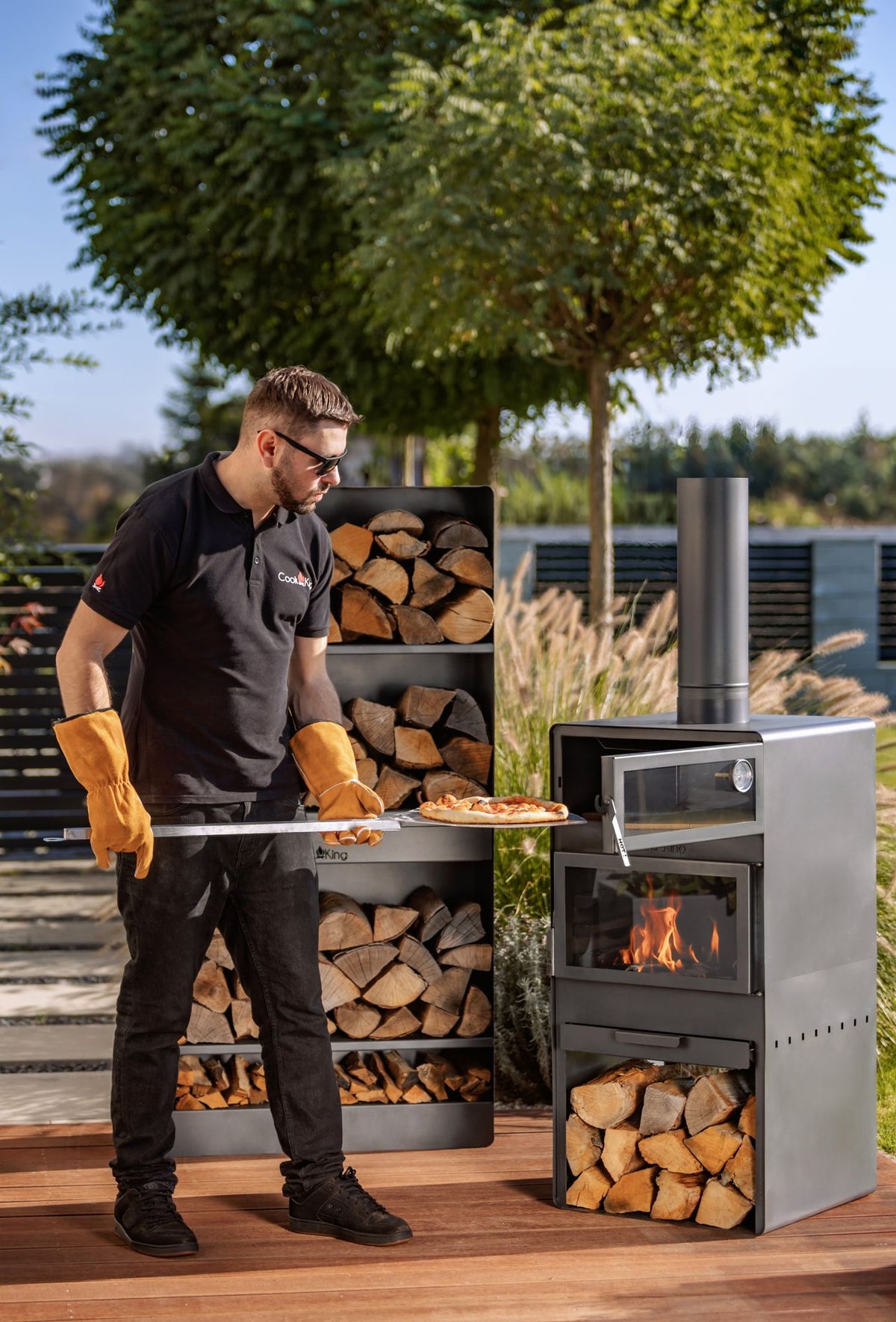 Cook King Vento Garden Stove with Oven and Log Storage photograph 12